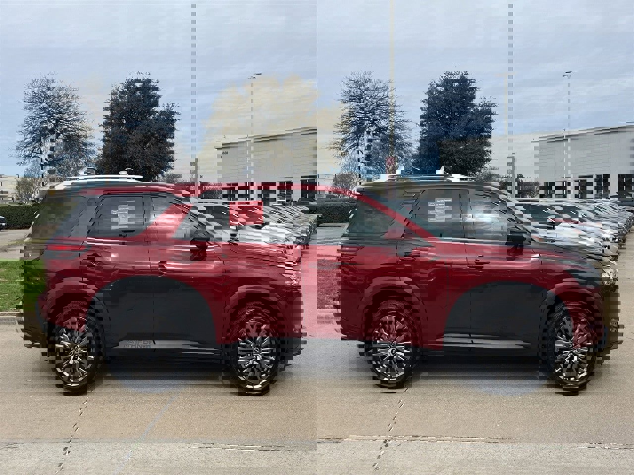 Certified 2023 Nissan Pathfinder SL w/ SL Premium Package image 3