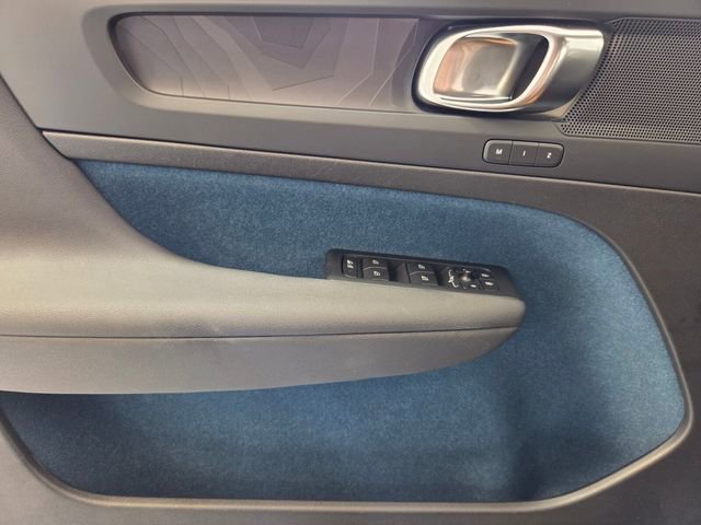 Certified 2023 Volvo C40 P8 Recharge Plus image 40