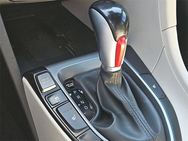 Used 2020 Hyundai Veloster Turbo Ultimate image 20