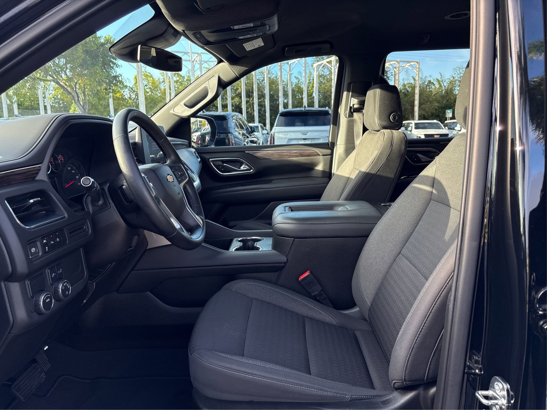 Used 2023 Chevrolet Tahoe LS image 9