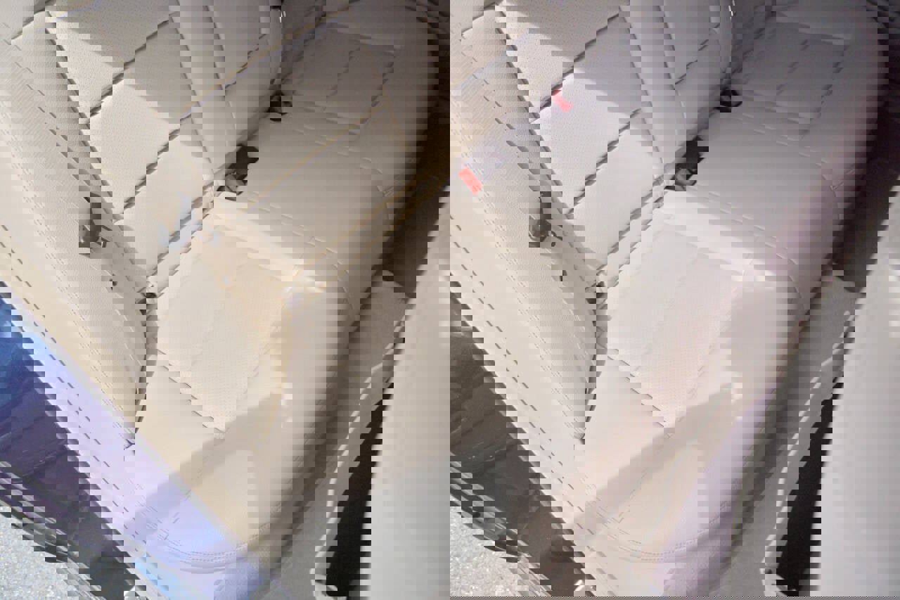 Used 2014 Mercedes-Benz E 350 Sedan w/ Premium 1 Package image 36