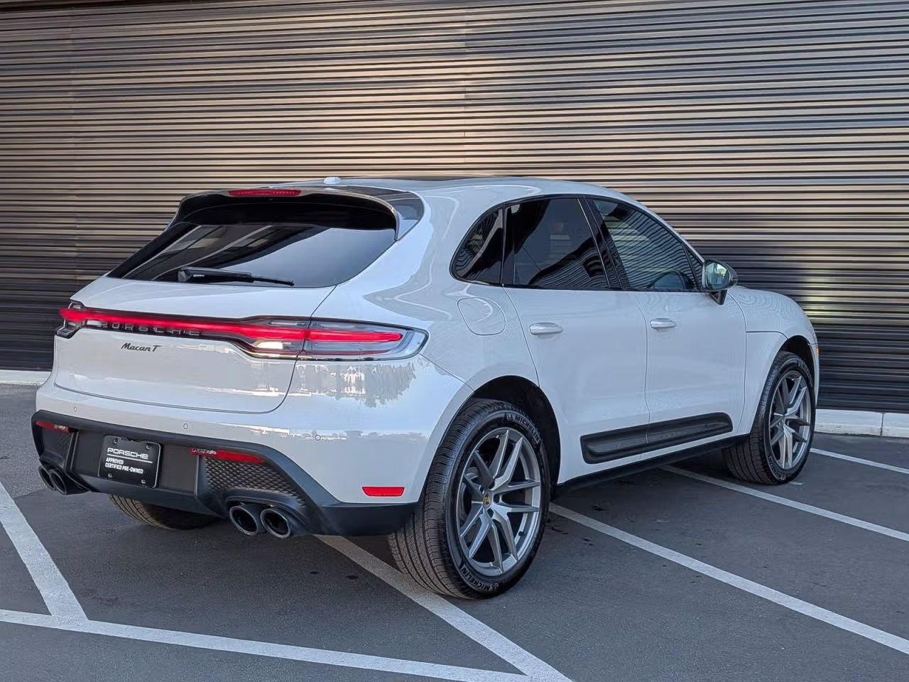 Certified 2023 Porsche Macan Turbo AWD/4WD image 7