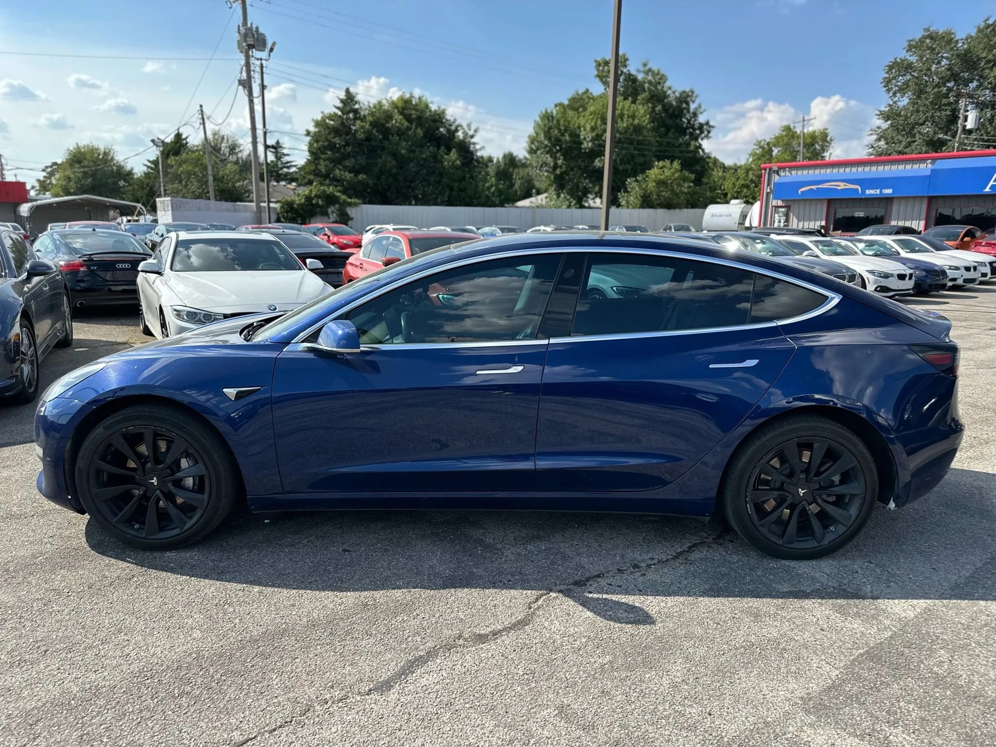 Used 2019 Tesla Model 3 Standard Range Plus image 9