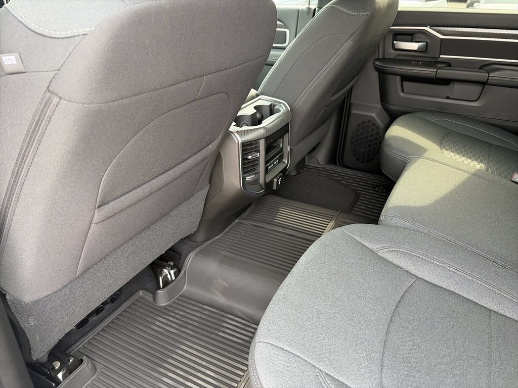 New 2026 RAM 2500 Big Horn AWD/4WD image 30
