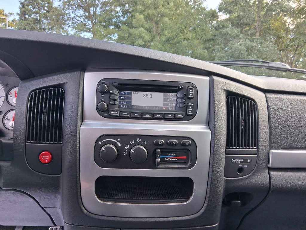 Used 2005 Dodge Ram 1500 Truck 2WD Regular Cab image 22