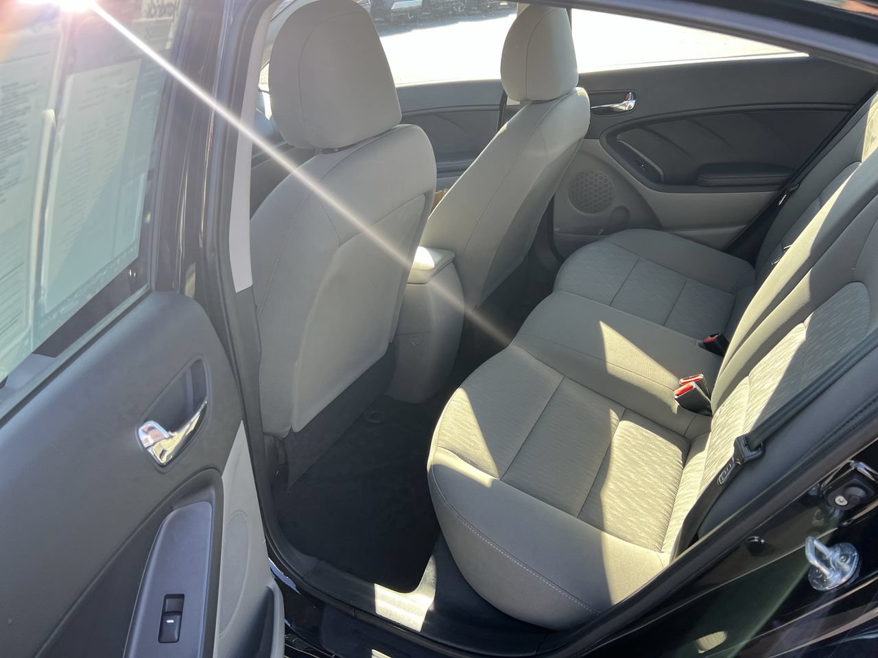 Used 2015 Kia Forte LX FWD image 32