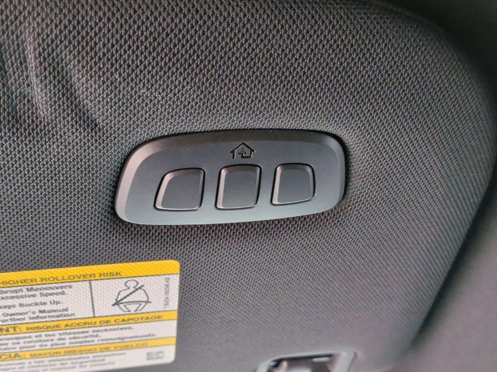 Used 2016 Ford F150 Platinum w/ Equipment Group 701A Luxury image 25