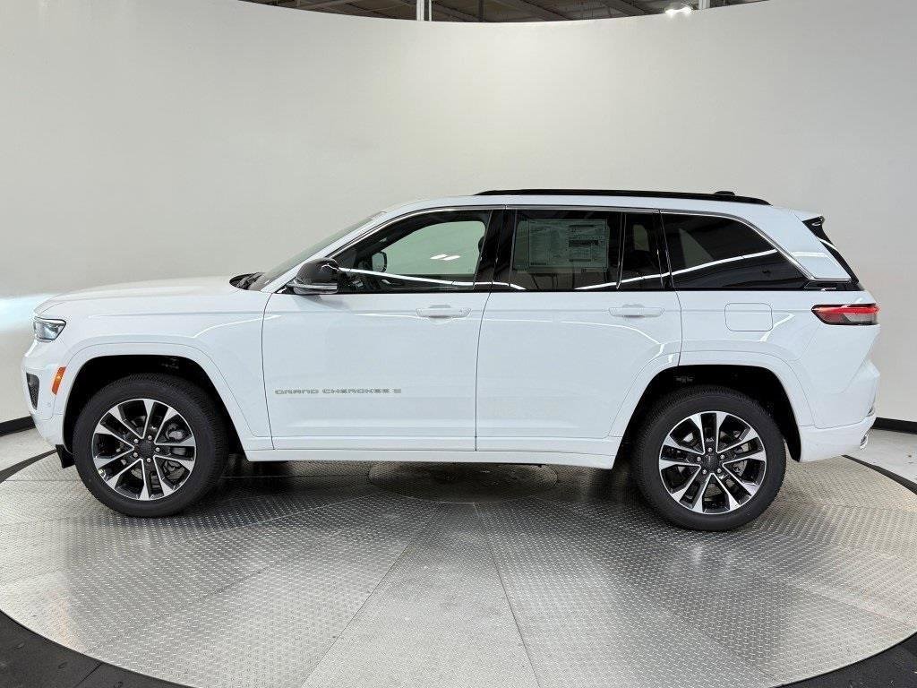 New 2025 Jeep Grand Cherokee Overland w/ Adv Protech Group III image 4