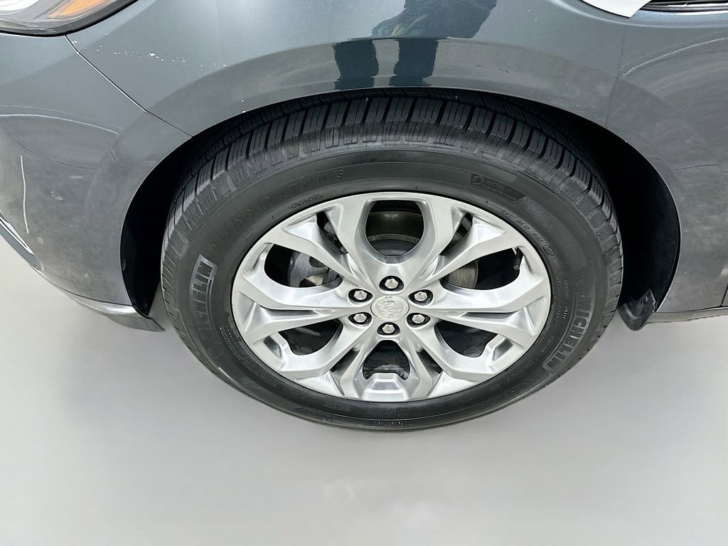 Used 2020 Buick Enclave Avenir w/ Avenir Technology Package FWD image 34