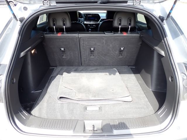 Used 2025 Chevrolet Trax RS image 6