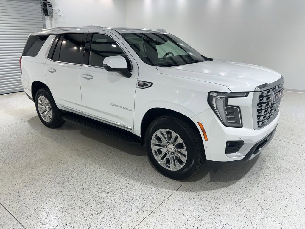 Used 2025 GMC Yukon Denali AWD/4WD image 6