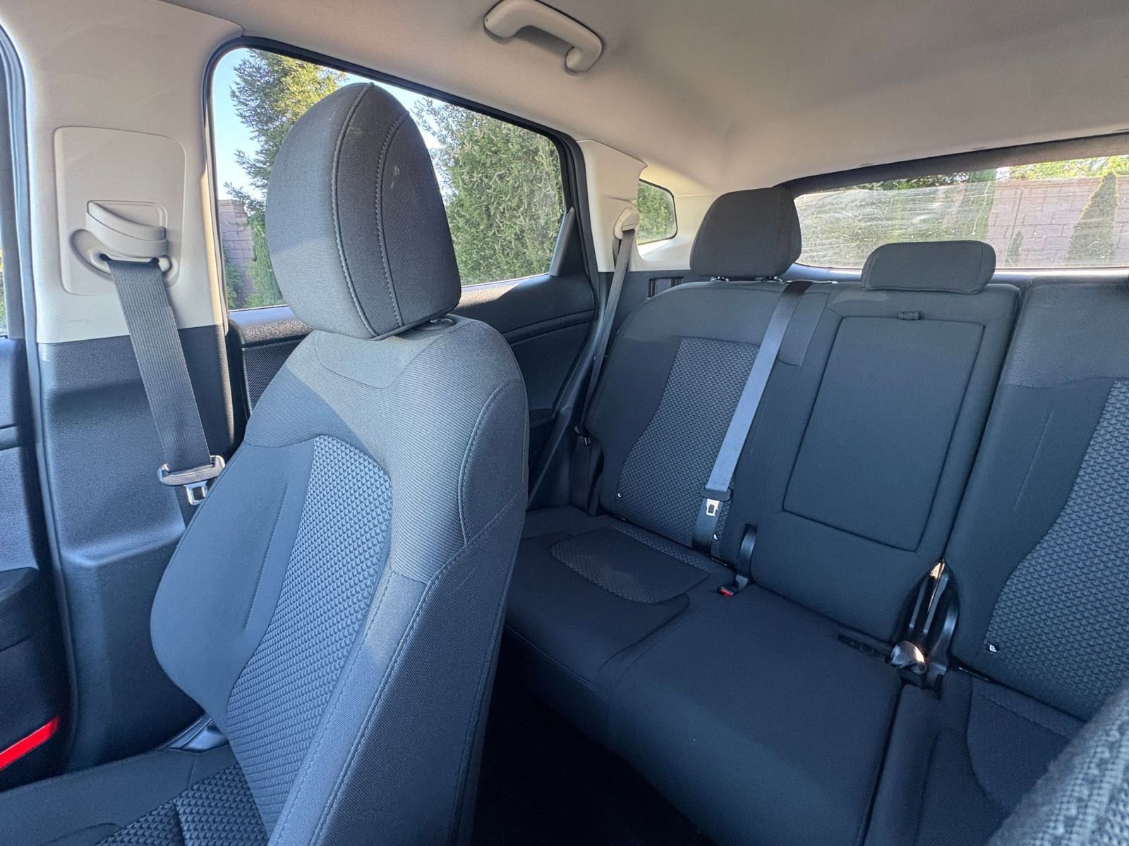 Used 2025 Kia Sportage LX image 38