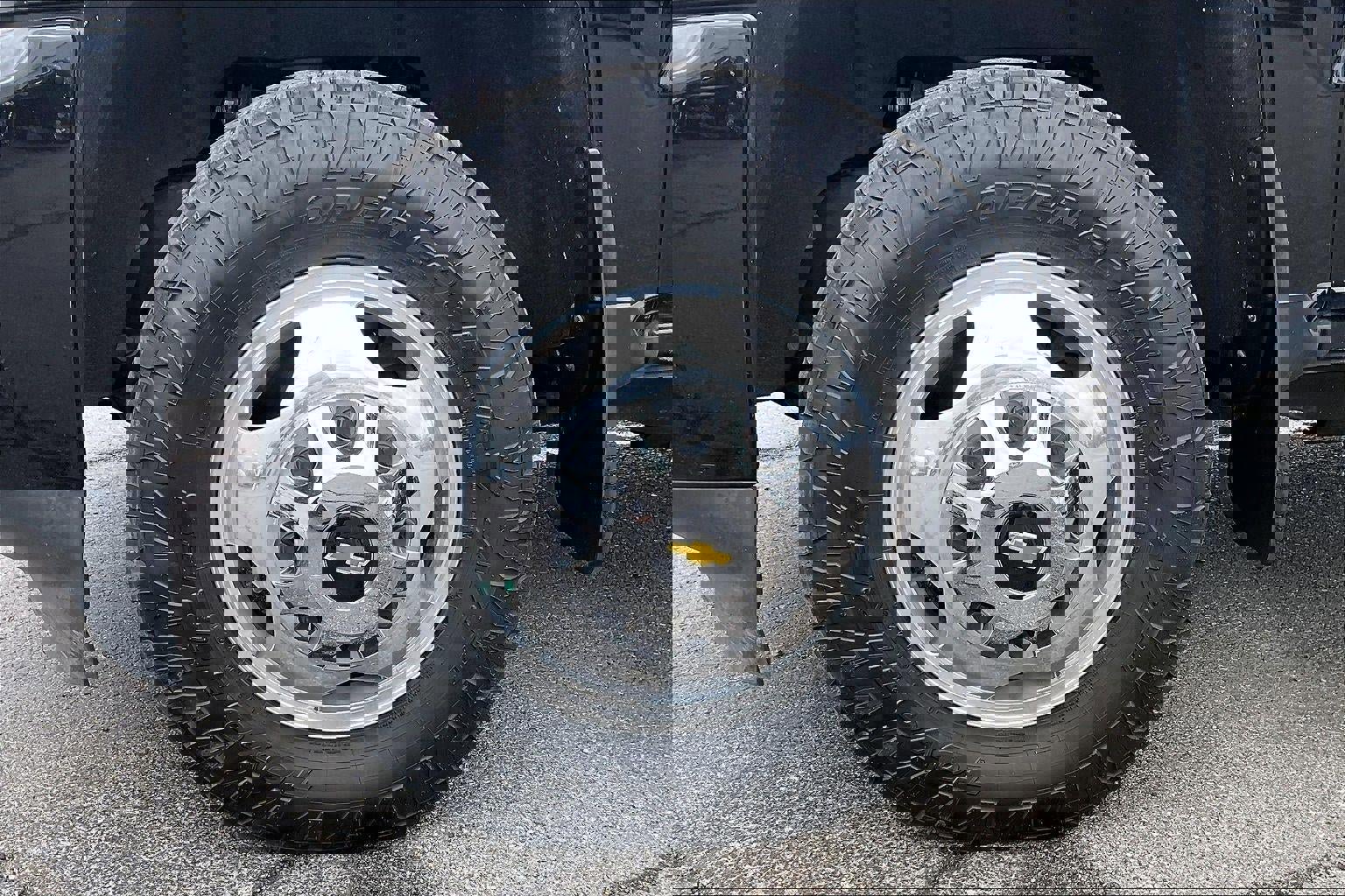 Used 2019 Chevrolet Silverado 3500 High Country w/ Duramax Plus Package image 9