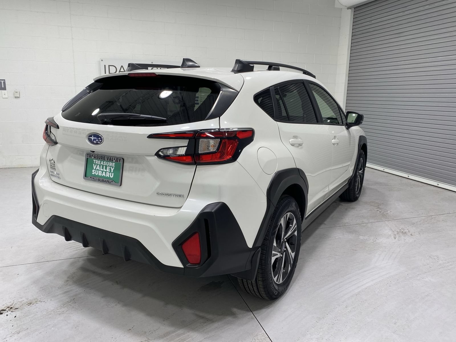 Used 2024 Subaru Crosstrek 2.0i Premium AWD/4WD image 8