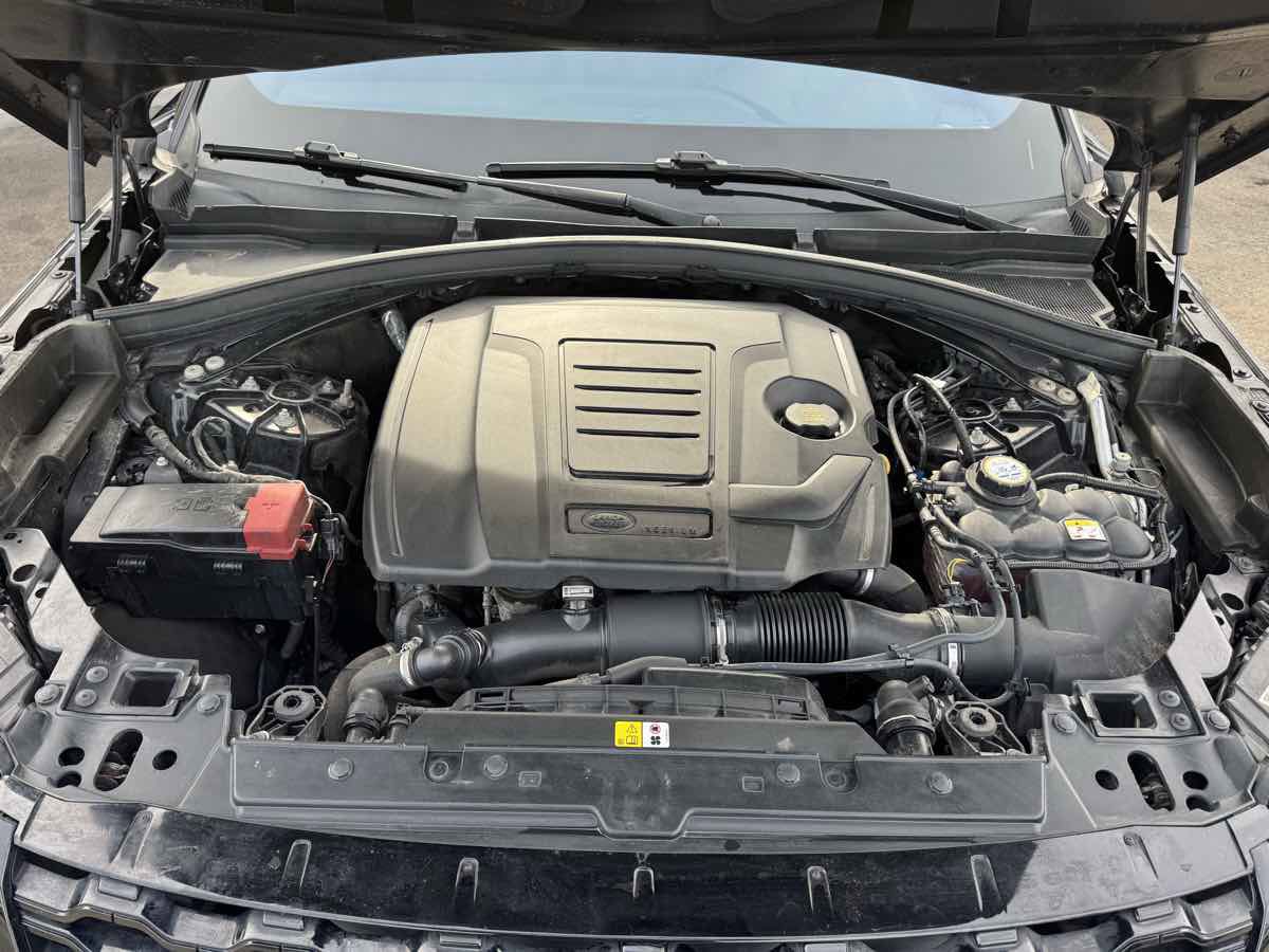 Used 2020 Land Rover Range Rover Velar S image 47