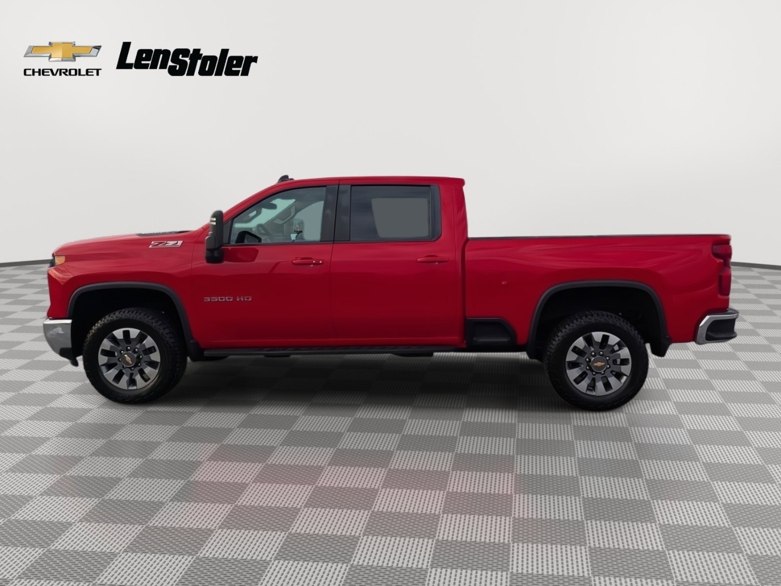 Used 2024 Chevrolet Silverado 3500 LT w/ Convenience Package image 2