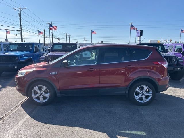 Used 2014 Ford Escape SE image 2