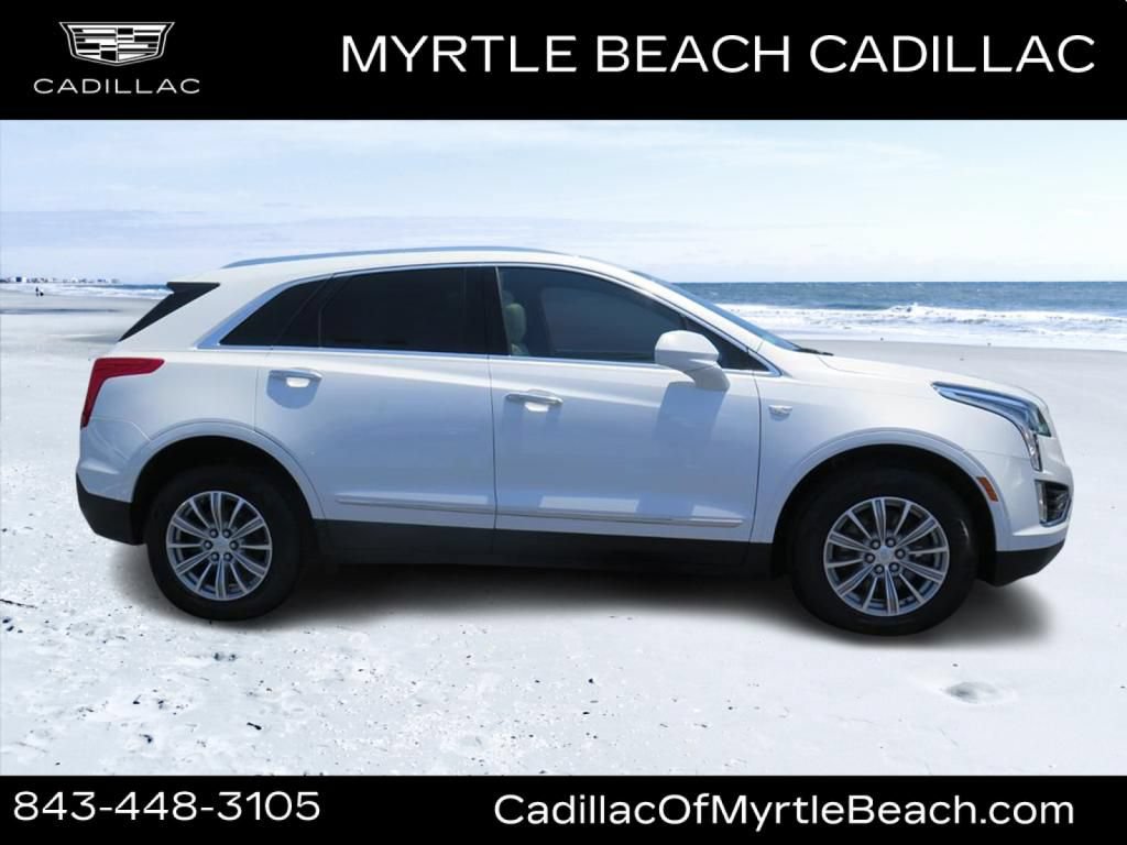 Used 2018 Cadillac XT5 Luxury w/ Driver Awareness Package FWD image 2