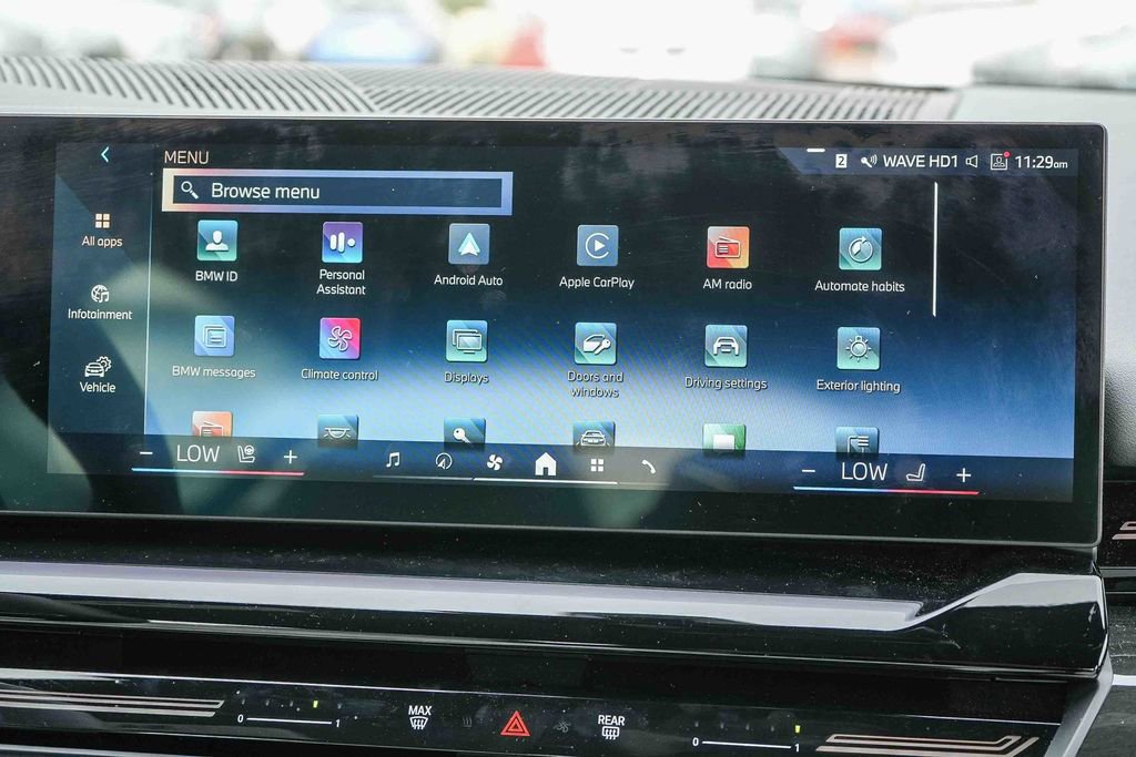 Used 2025 BMW 530i 530i w/ Premium Package image 15