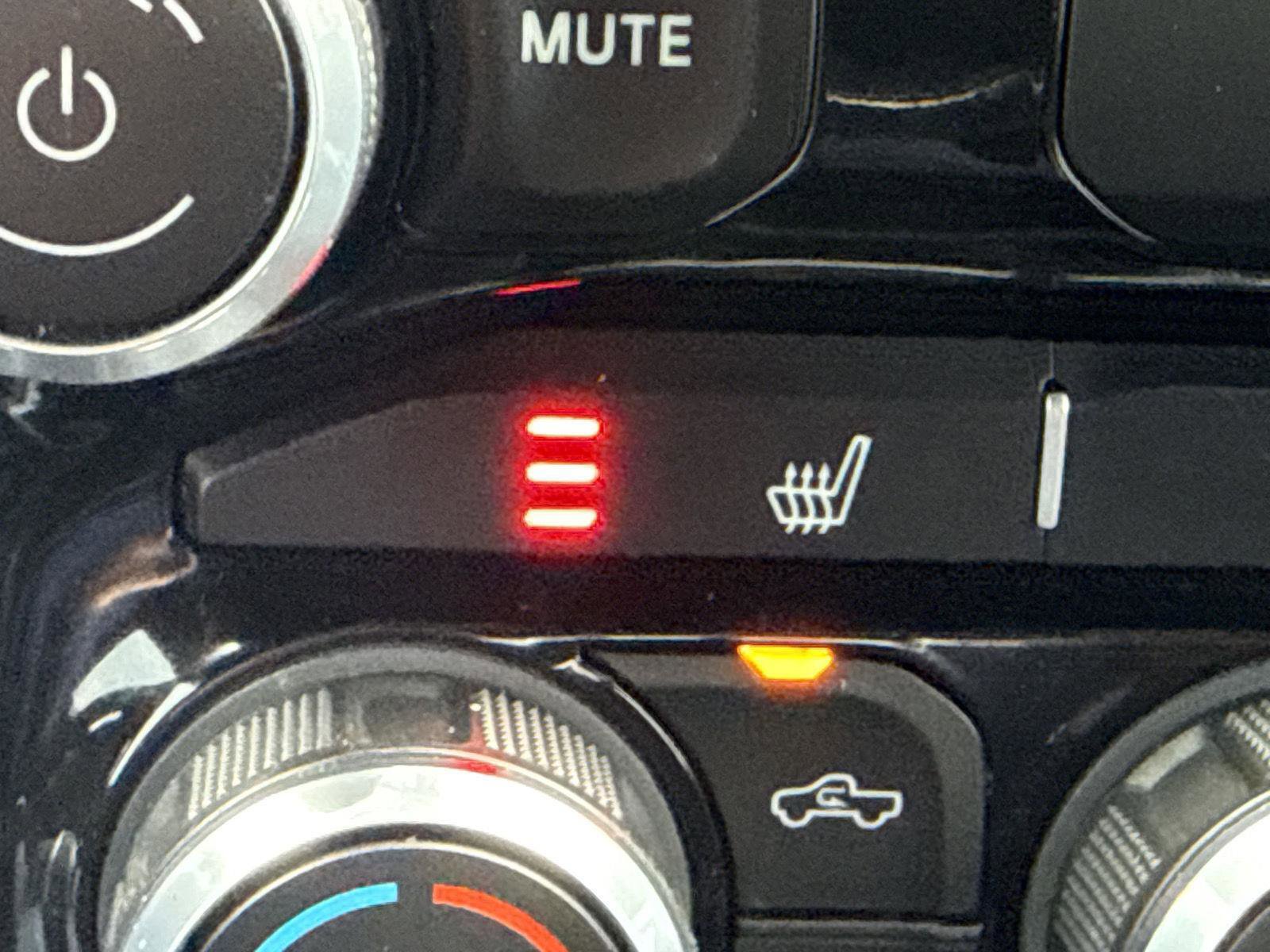 Used 2022 RAM 1500 Big Horn w/ Night Edition AWD/4WD image 22