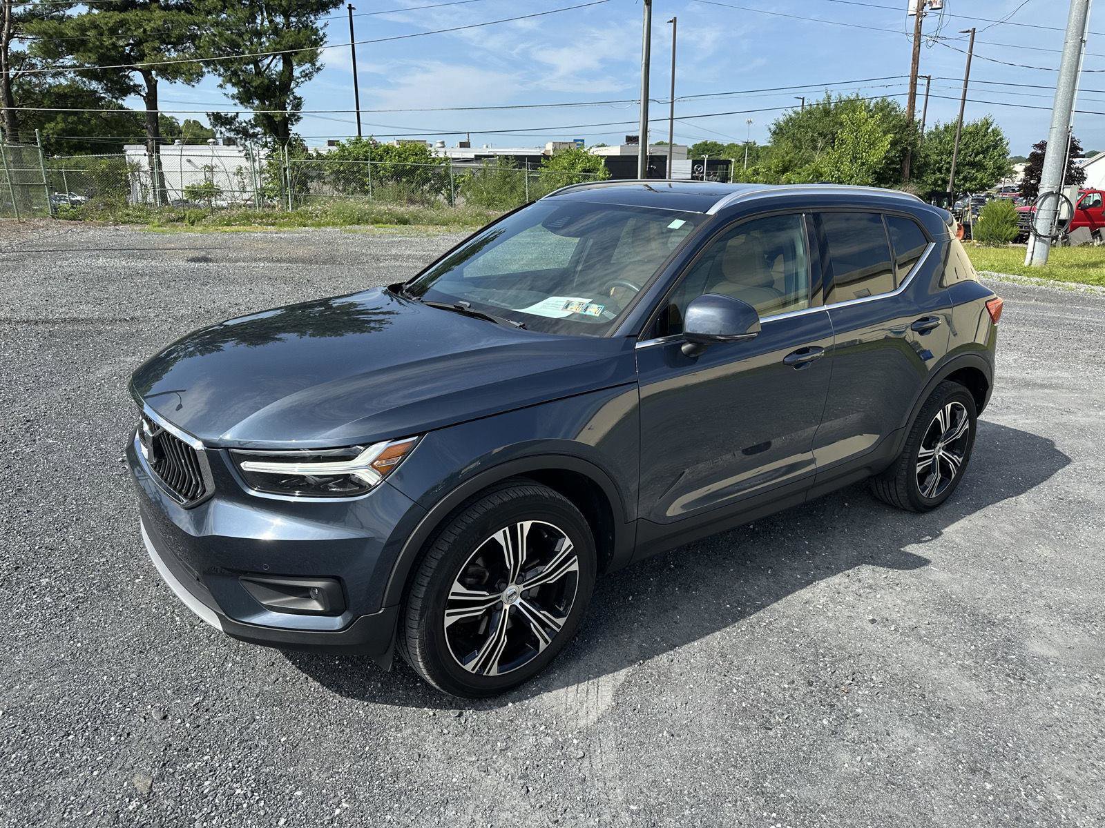 Used 2020 Volvo XC40 T5 Inscription w/ Protection Package AWD/4WD image 4