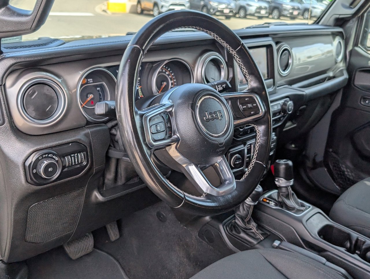 Used 2020 Jeep Wrangler Unlimited Sahara image 14