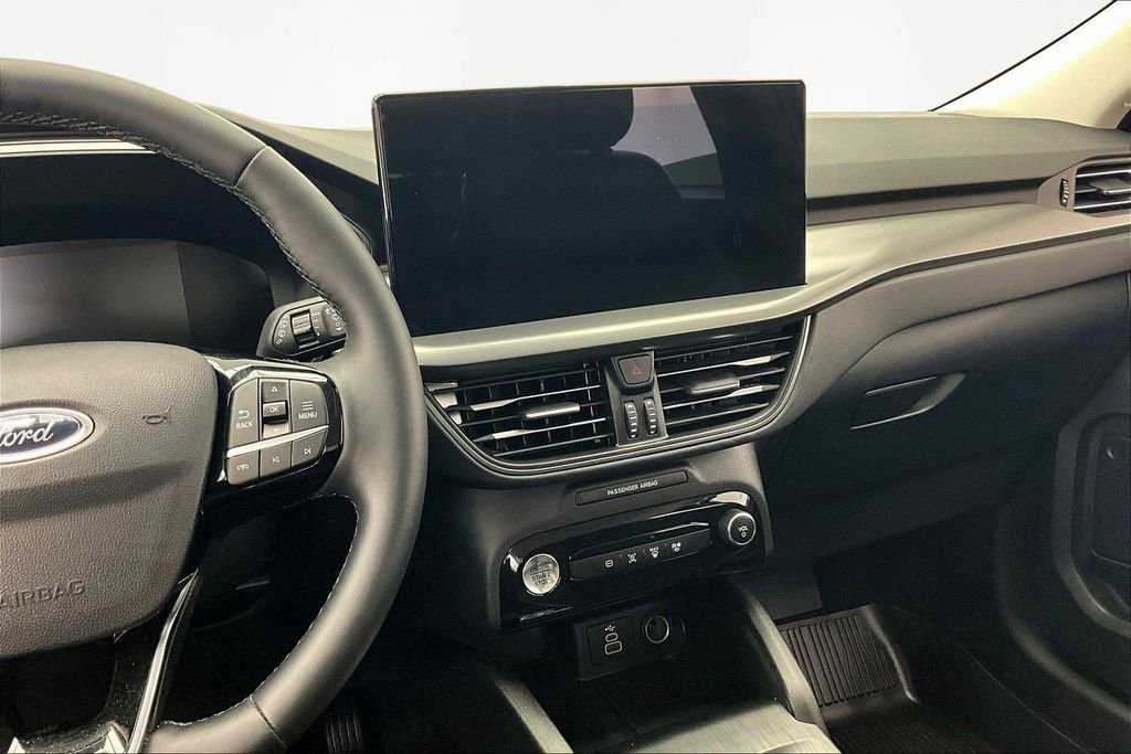 Certified 2025 Ford Escape SE image 6