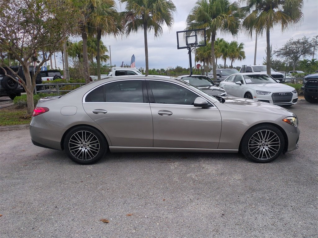 Used 2022 Mercedes-Benz C 300 Sedan image 4