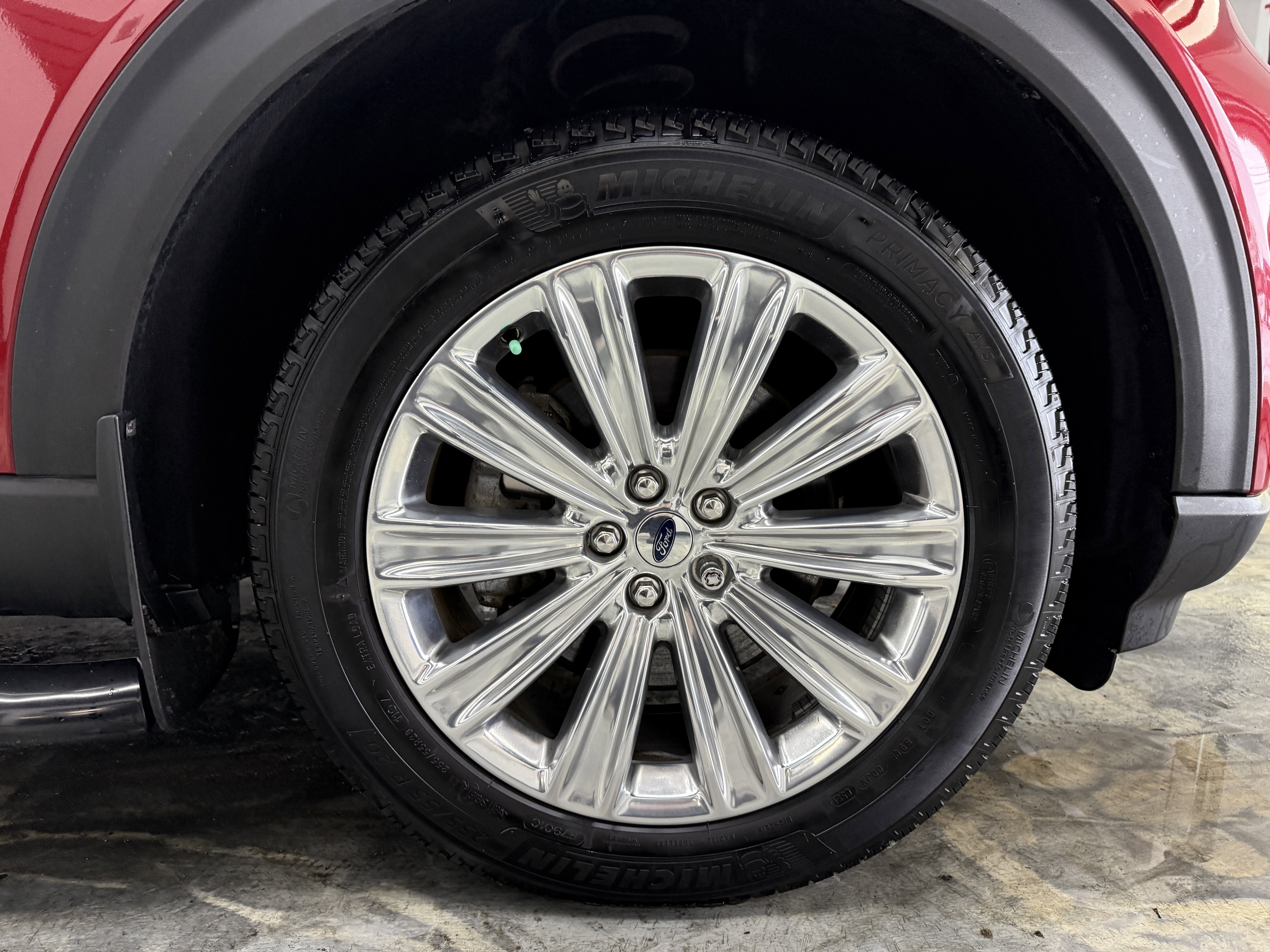 Used 2021 Ford Explorer Limited image 32