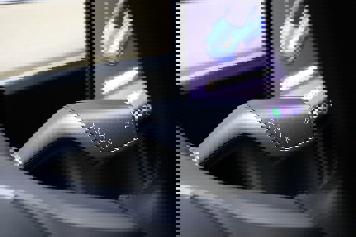 Used 2022 Tesla Model 3 Standard Range image 54