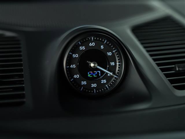 Certified 2025 Porsche Cayenne Coupe AWD/4WD image 28