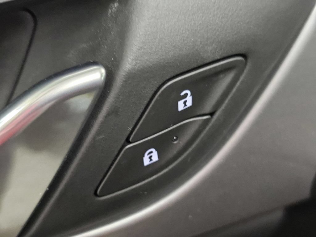 Used 2026 Chevrolet Blazer LT FWD image 28