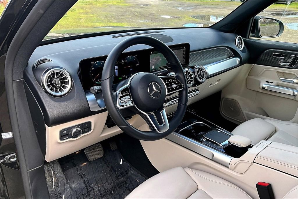 Used 2023 Mercedes-Benz EQB 250+ image 18