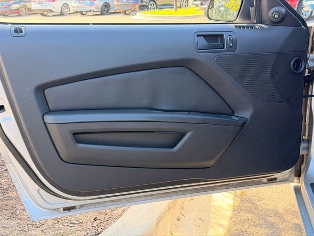 Used 2013 Ford Mustang Coupe image 17