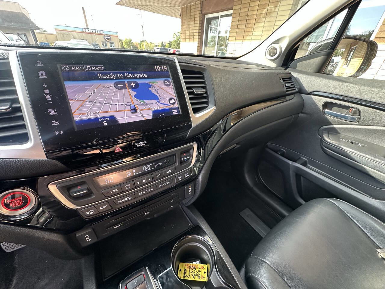 Used 2018 Honda Pilot Touring image 3