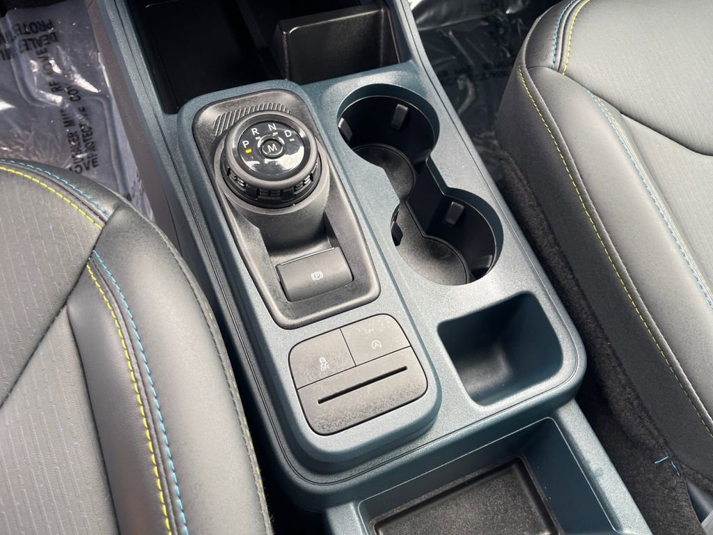 Used 2025 Ford Maverick Lobo image 11