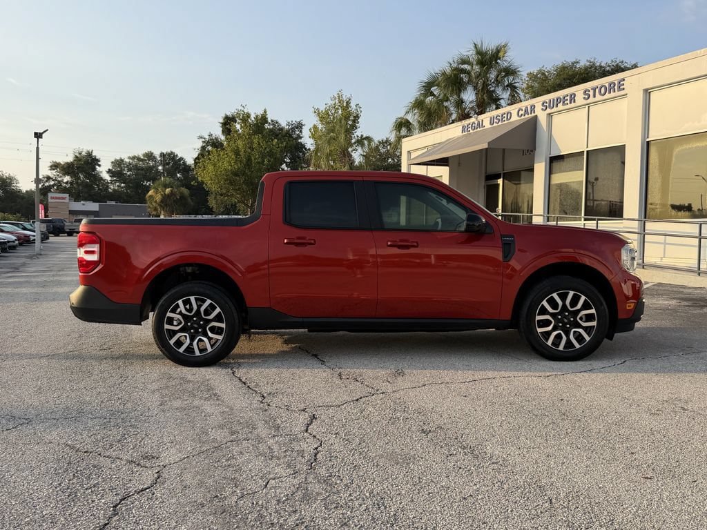 Used 2024 Ford Maverick Lariat FWD image 4