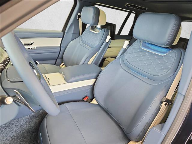 New 2026 Land Rover Range Rover SV AWD/4WD image 15