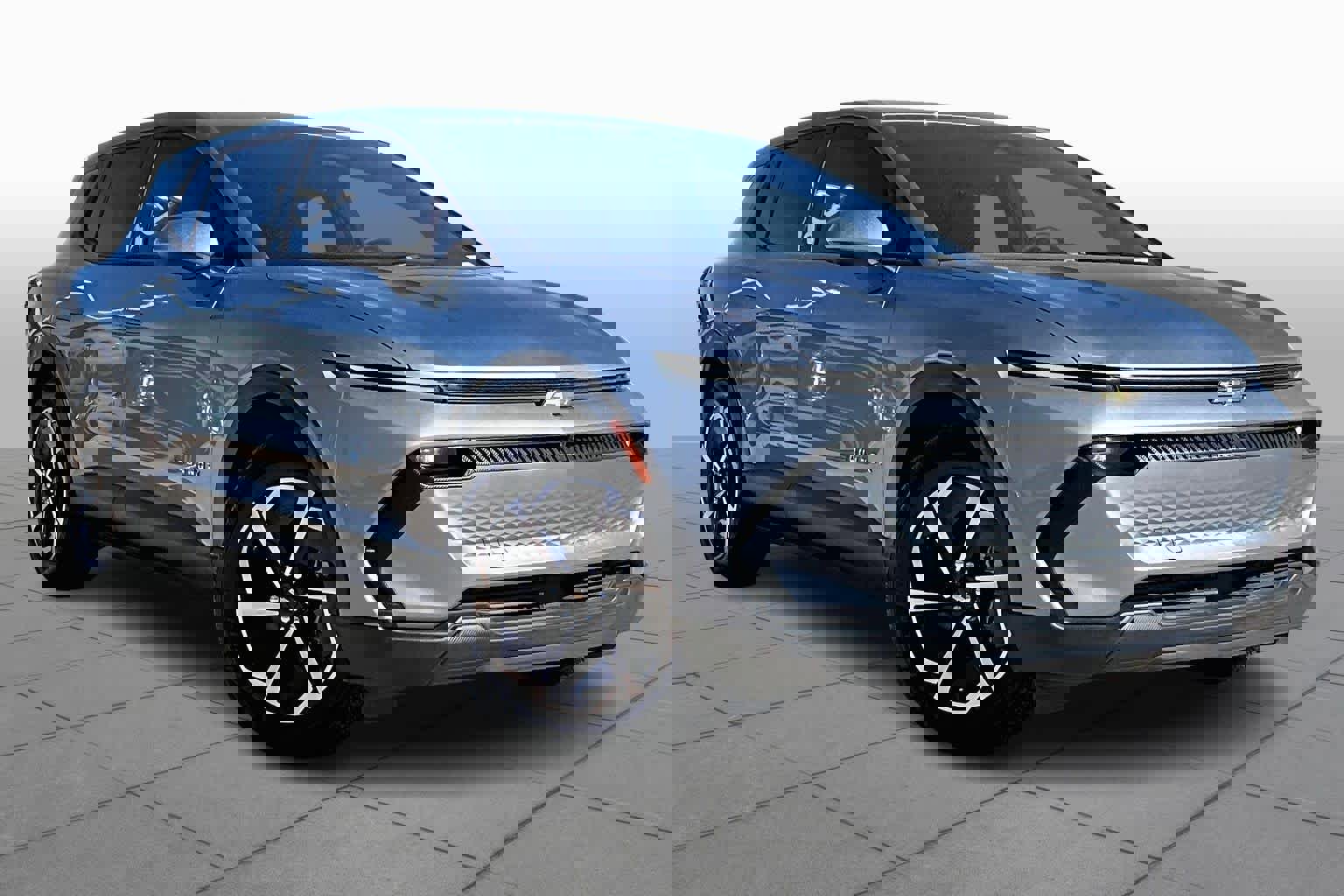 New 2026 Chevrolet Equinox EV LT w/ Comfort Package image 3