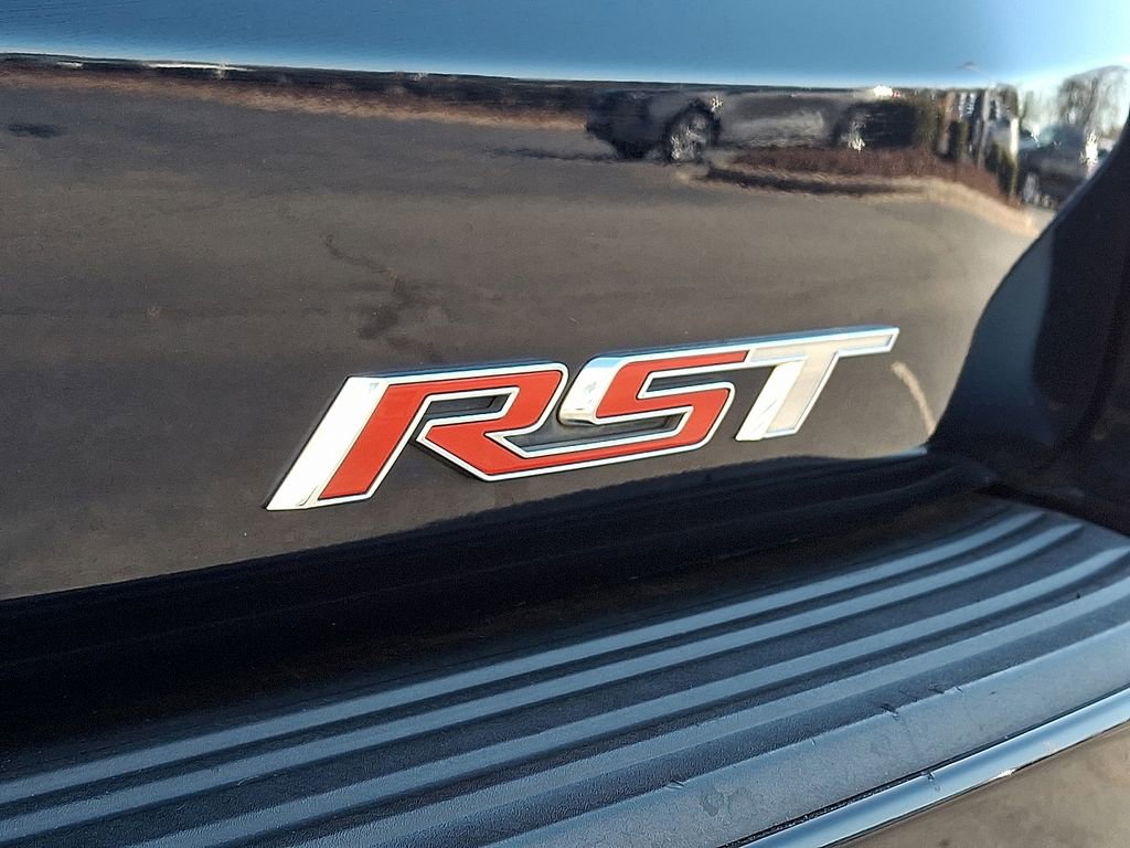 Used 2022 Chevrolet Tahoe RST w/ Sport Performance Package image 33