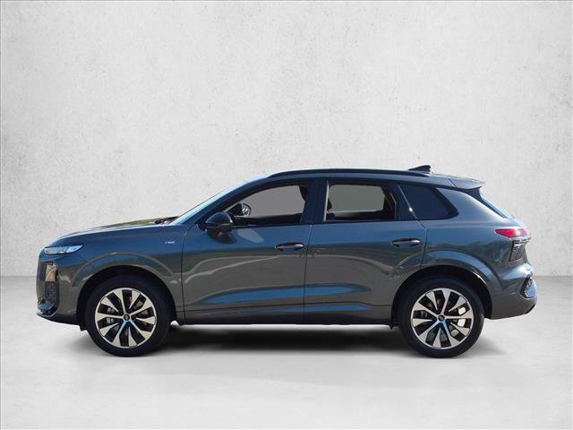 New 2026 Audi Q3 quattro 2.0T w/ Technology Package AWD/4WD image 8