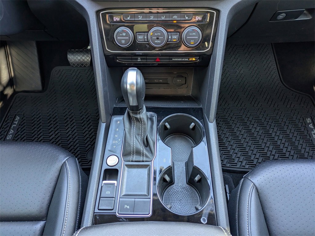 Used 2022 Volkswagen Atlas SE image 19