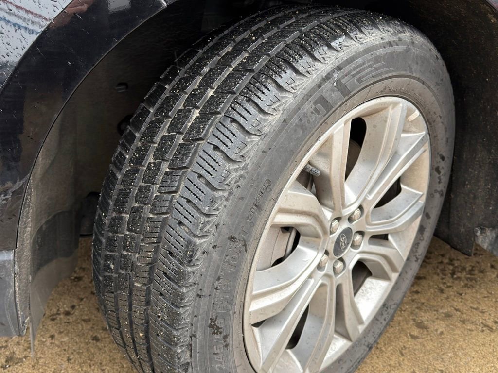 Used 2024 Ford Edge Titanium image 22