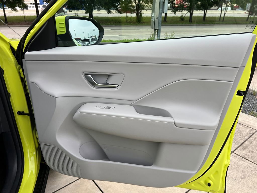 Certified 2024 Hyundai Kona Limited FWD image 6