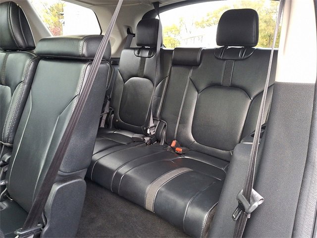 Used 2025 Honda Pilot Touring image 12