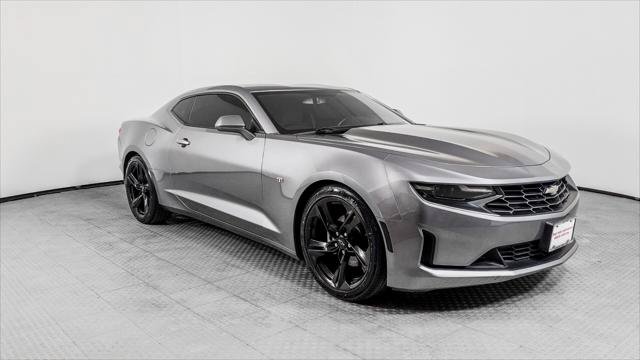 Used 2022 Chevrolet Camaro LT RWD image 11