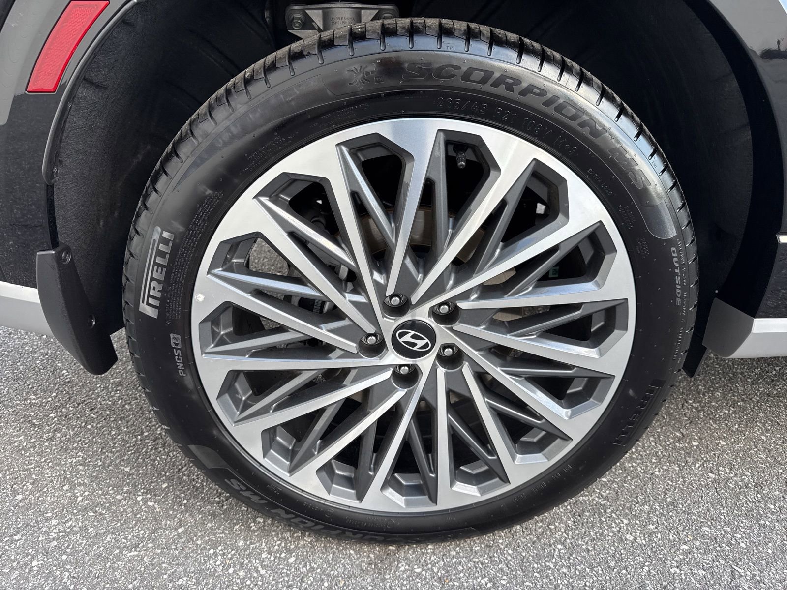 Used 2026 Hyundai Palisade Calligraphy image 9
