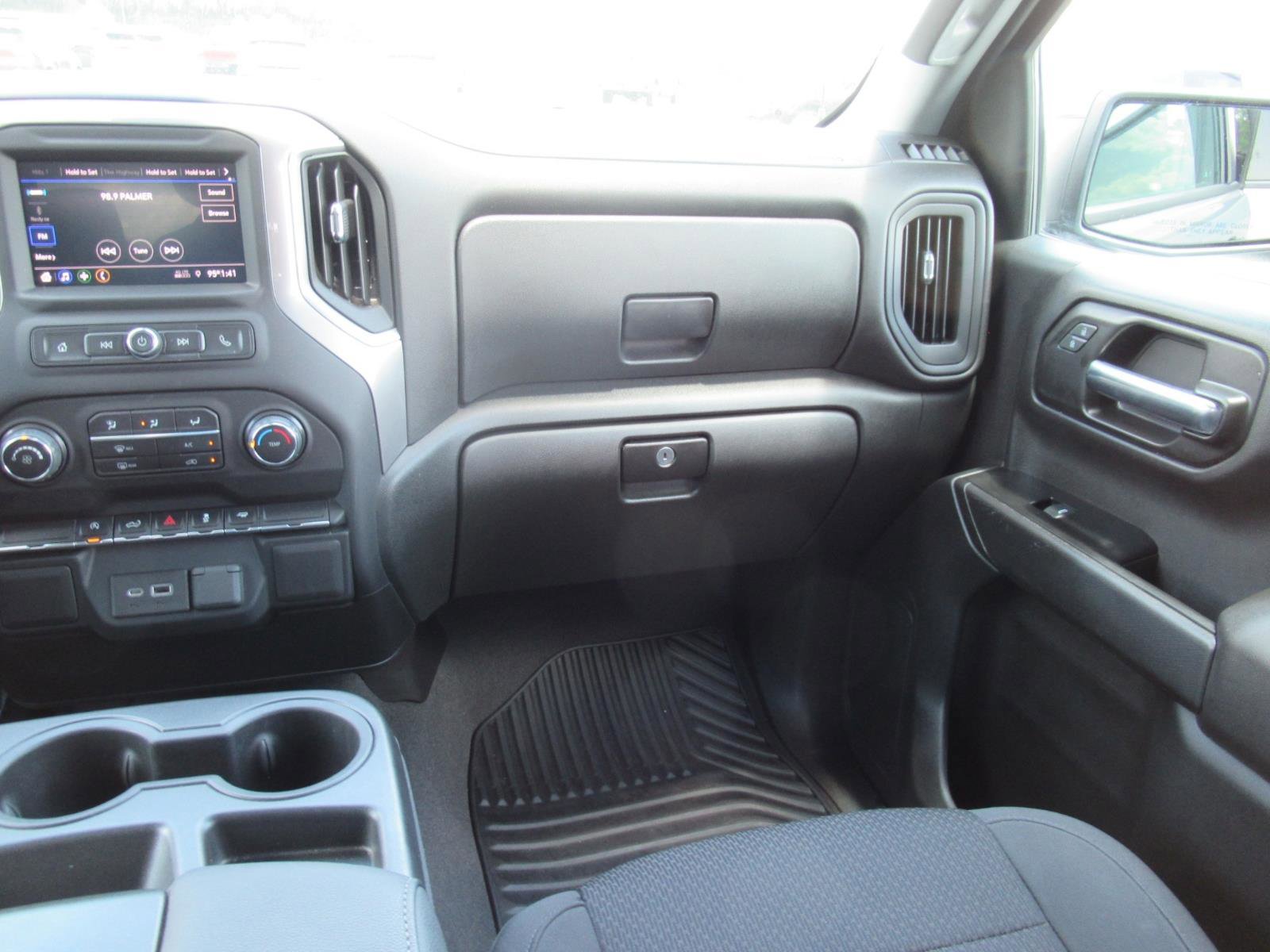 Used 2022 Chevrolet Silverado 1500 Custom w/ Safety Confidence Package RWD image 14