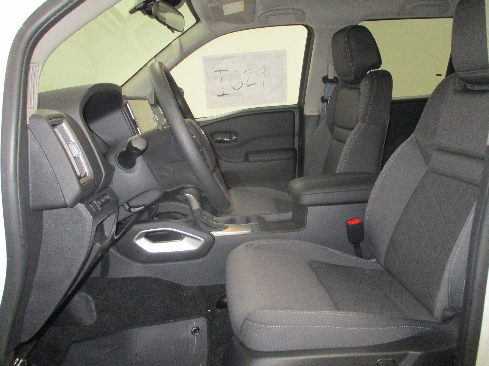 New 2025 Nissan Frontier SV image 14