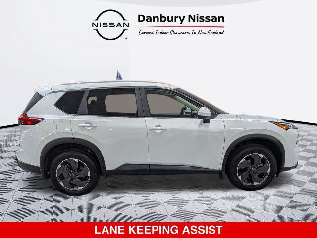 Certified 2025 Nissan Rogue SV w/ SV Premium Package AWD/4WD image 2